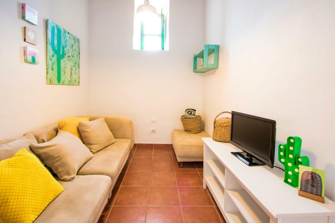 Casa Mi Tio Perico ξενώνας Mala Εξωτερικό φωτογραφία